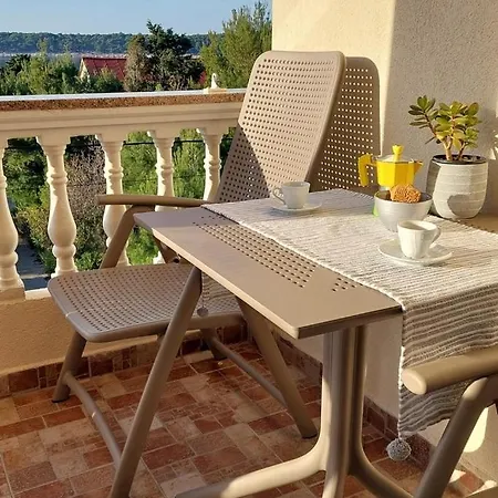 Apartamento By The Sea Barbat, Rab - 25103 *